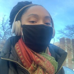 Meet your Posher, Adriana